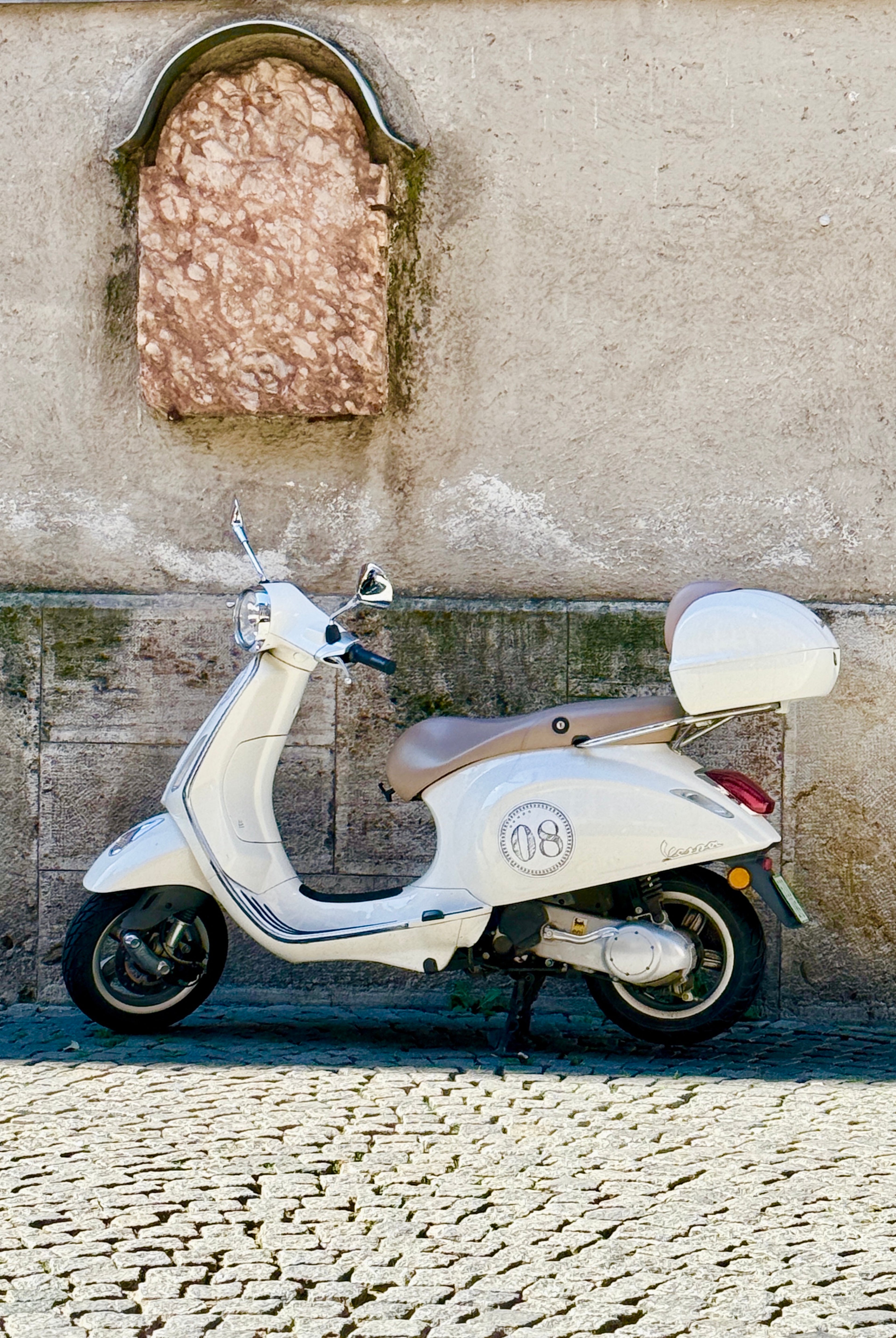 Szara Vespa