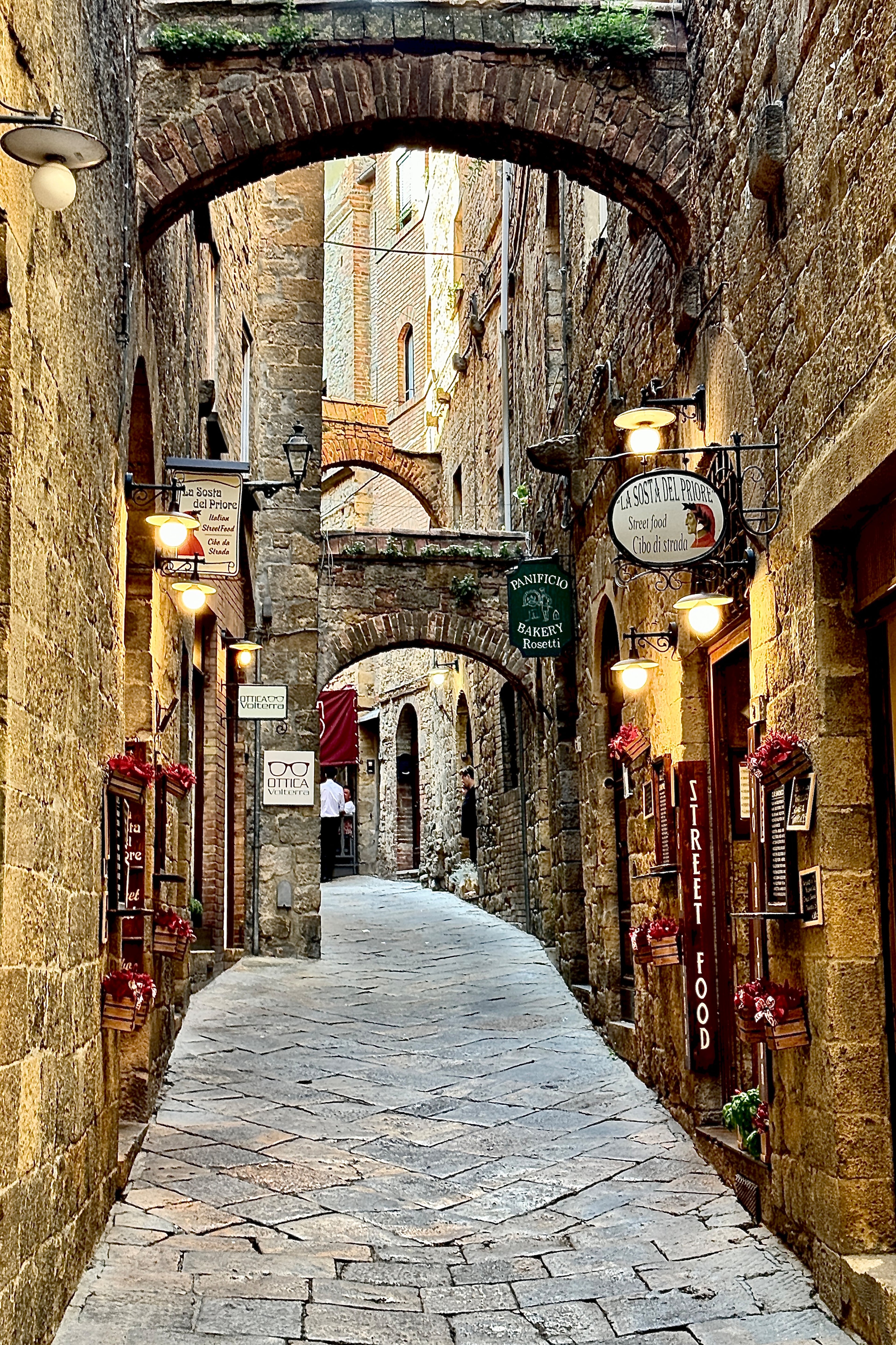 Uliczka w Volterra